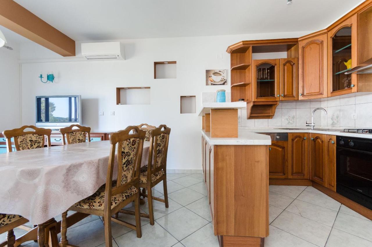 Slavica R Appartement Banjol